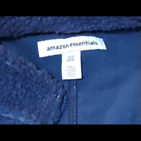 2 - Amazon Essentials Men’s Full-Zip Sherpa - Size XL - Picture 4 of 12